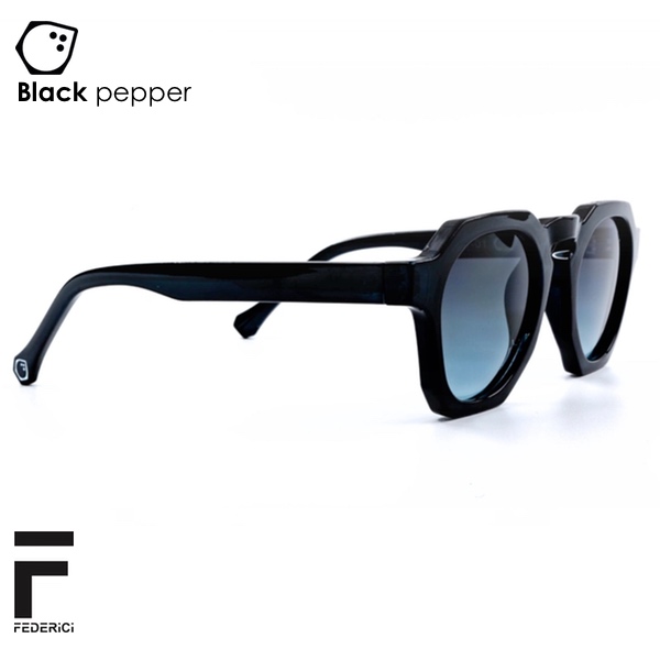 Cocco square black pepper